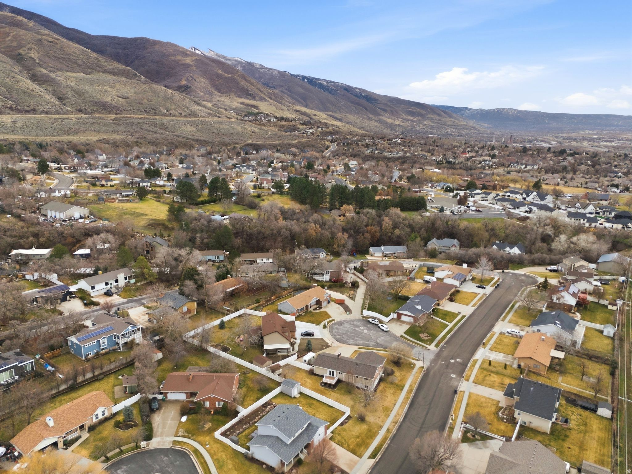 PILLY GREEN - Residential