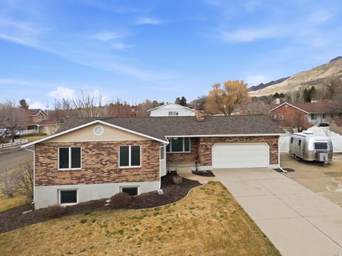 Tiny photo for 645 S 1350 E, Fruit Heights, UT 84037 (MLS # 2139510)