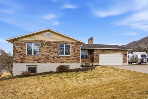 Tiny photo for 645 S 1350 E, Fruit Heights, UT 84037 (MLS # 2139510)