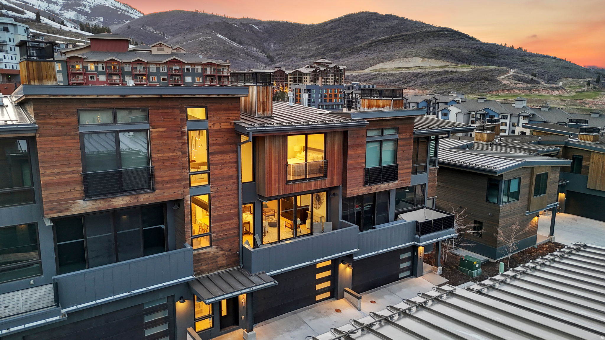 THE RIDGE AT CANYONS VILLAGE - Residential