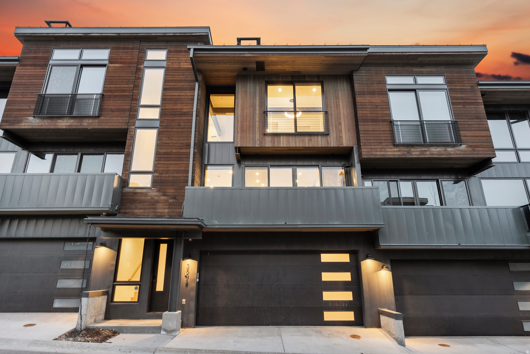 THE RIDGE AT CANYONS VILLAGE - Residential