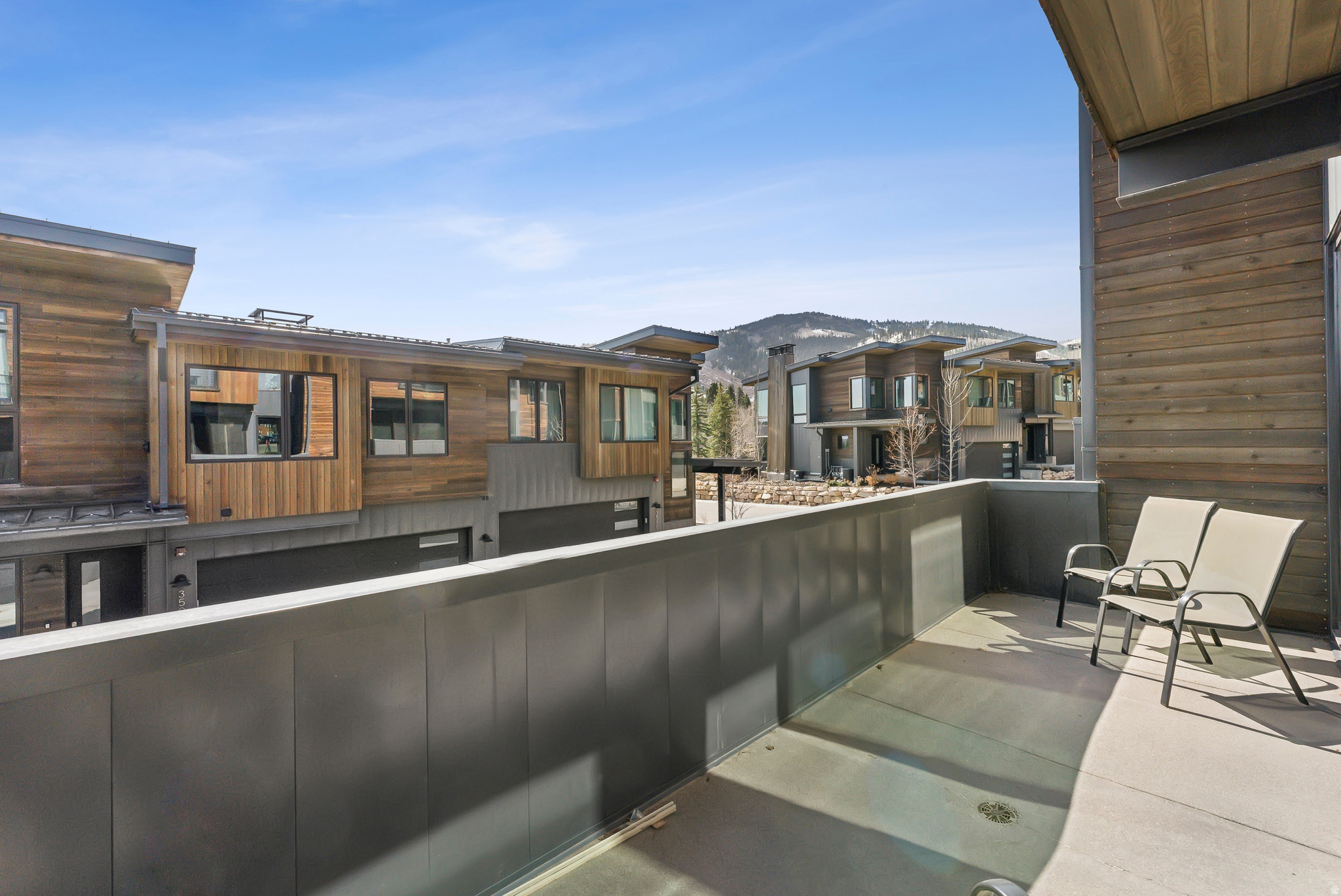 THE RIDGE AT CANYONS VILLAGE - Residential