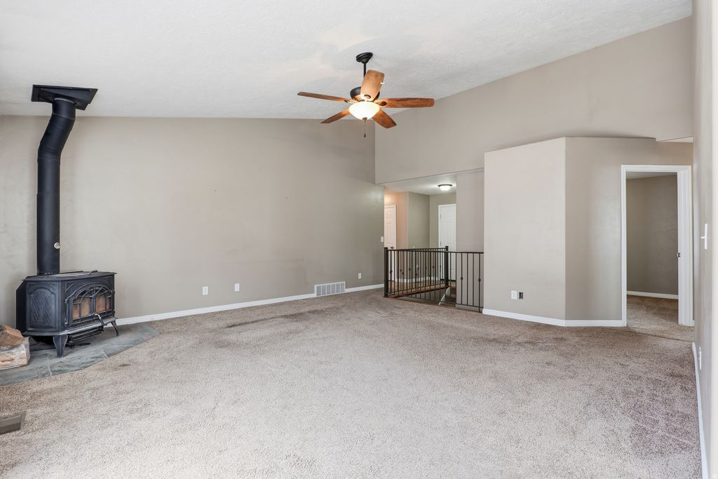 Photo of 295 W DUBLIN ST, Eureka, UT 84628 (MLS # 2140882)