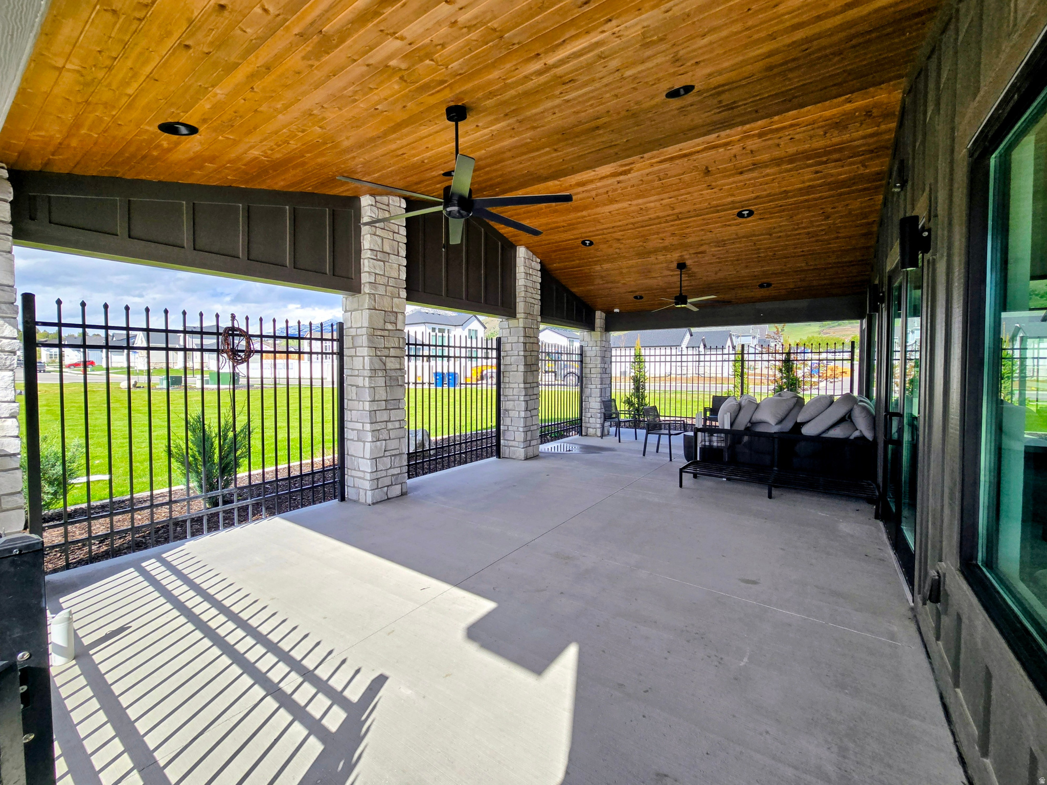 VINEYARD - Residential