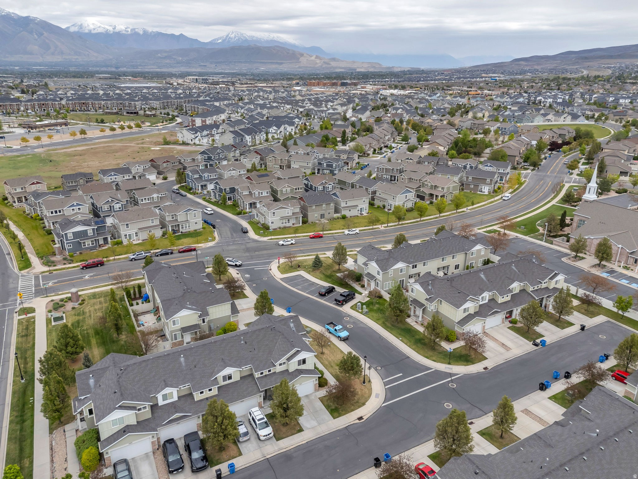 MCAURTHUR TOWNS - Residential