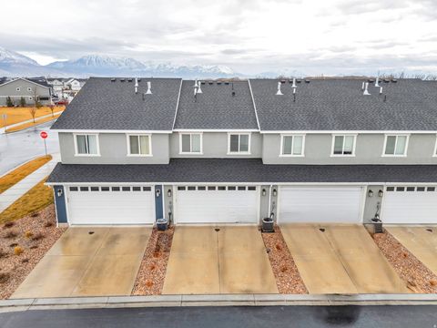 Tiny photo for 431 N NORTHSHORE DR, Saratoga Springs, UT 84045 (MLS # 2143154)