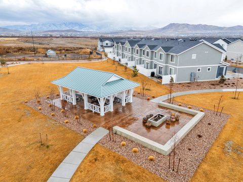 Tiny photo for 431 N NORTHSHORE DR, Saratoga Springs, UT 84045 (MLS # 2143154)