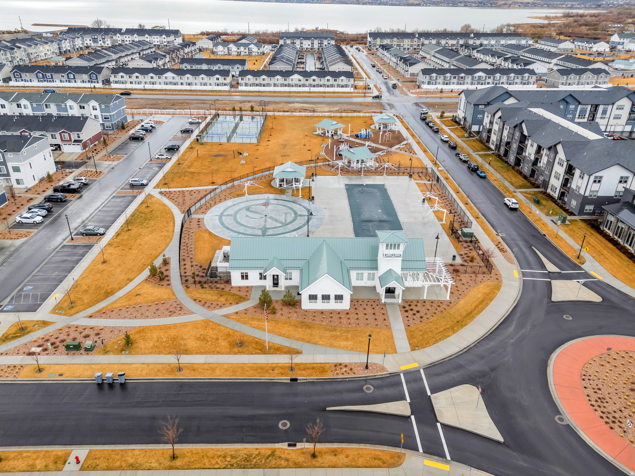 NORTHSHORE - Residential