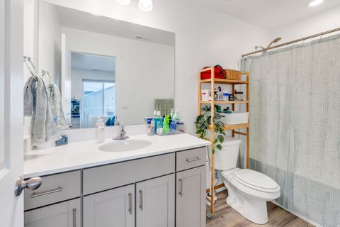 Tiny photo for 431 N NORTHSHORE DR, Saratoga Springs, UT 84045 (MLS # 2143154)