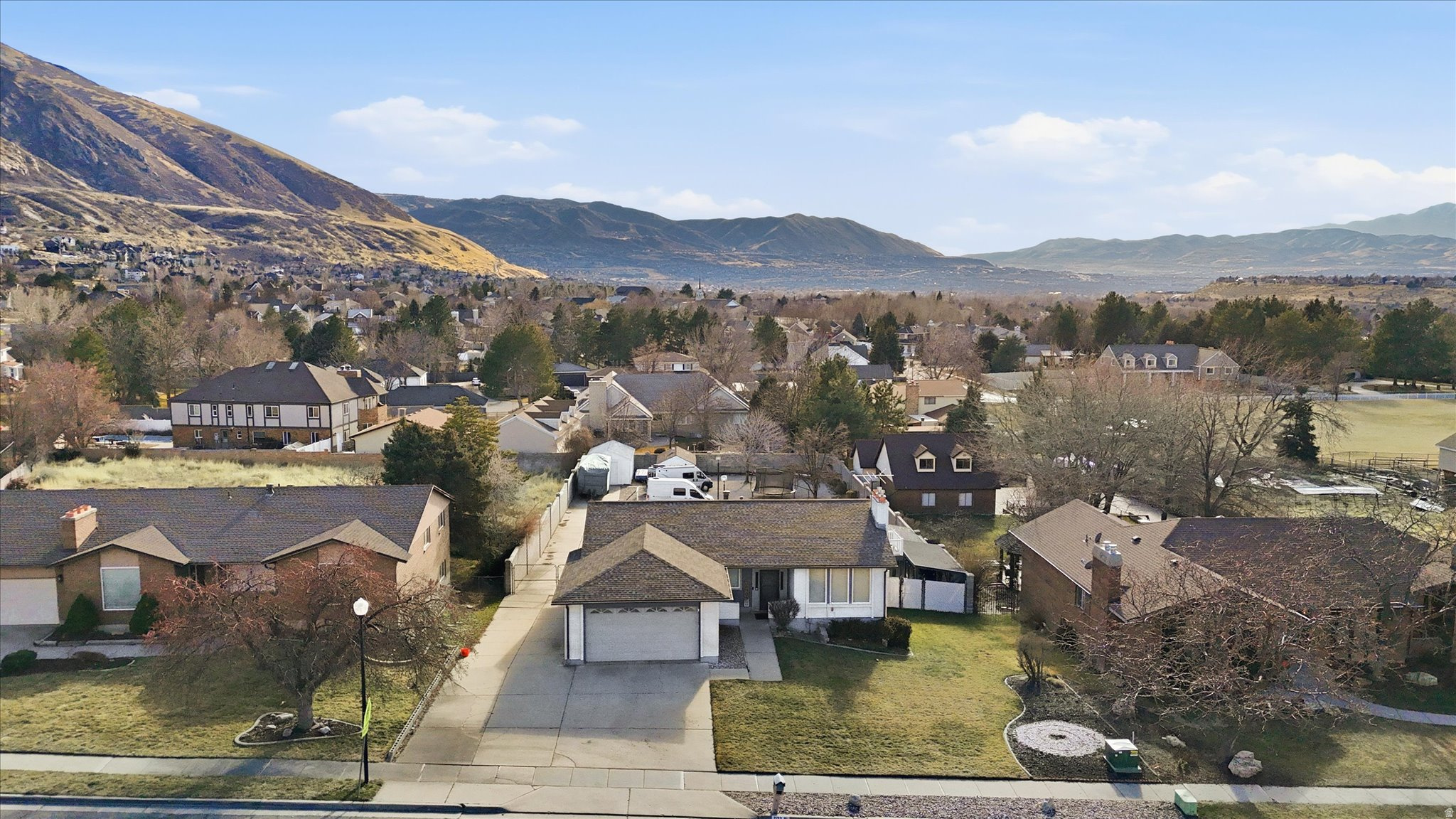 WILLOW CREEK MESA - Residential