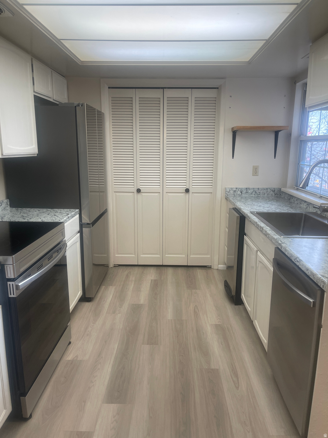 WAYLAND STATION AT OLD FARM - Residential