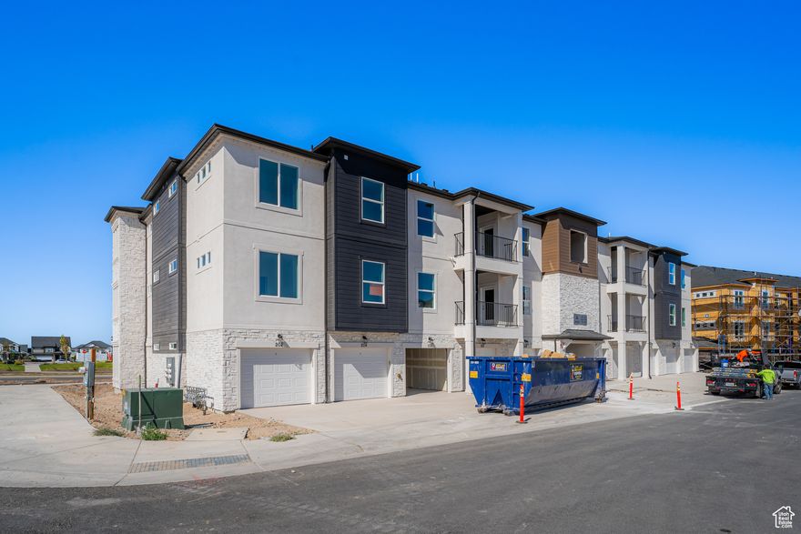 Take pride in your new condo at Mt. Rainier, boasting 9-foot ceilings, generous storage, and stunning finishes throughout. Enjoy top-tier amenities including a clubhouse, a fully equipped gym, community pool, parks and pickleball courts, among others! Plus, you'll have quick and easy access to both Mountain View Corridor and Bangerter Highway. Discover all this exceptional community has to offer. Reach out today for more information or to set up a visit to the community.