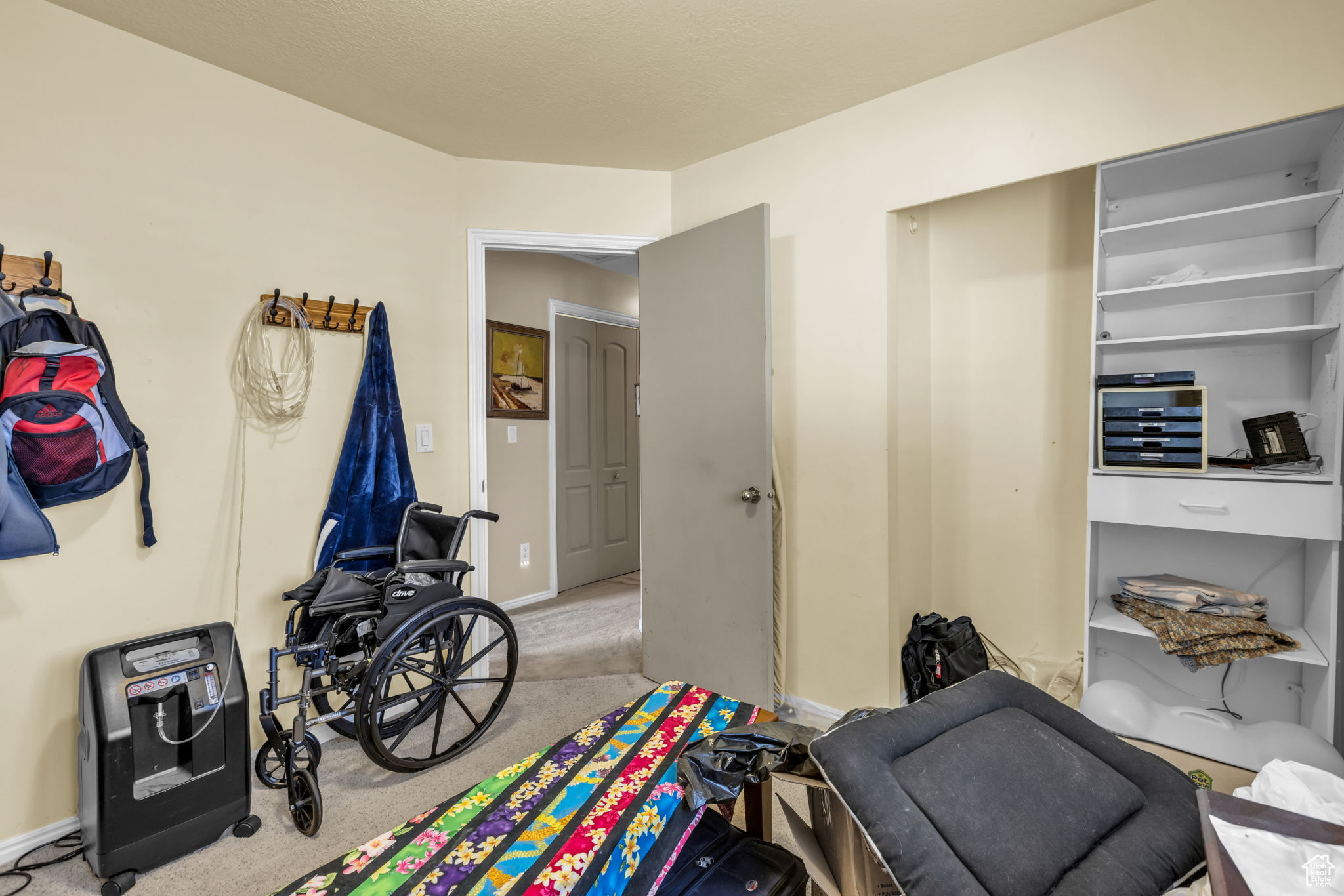 CREEKSIDE - Residential