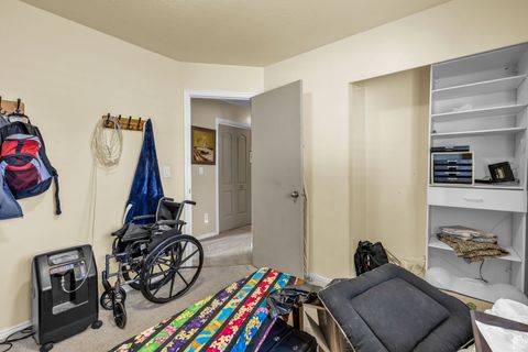 Tiny photo for 444 W CREEKSIDE WAY, Kaysville, UT 84037 (MLS # 2119366)