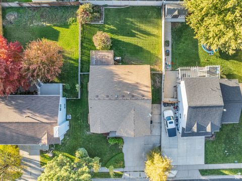 Tiny photo for 444 W CREEKSIDE WAY, Kaysville, UT 84037 (MLS # 2119366)