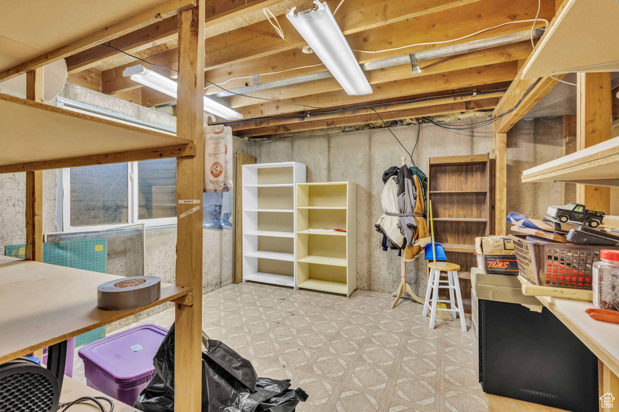 CREEKSIDE - Residential