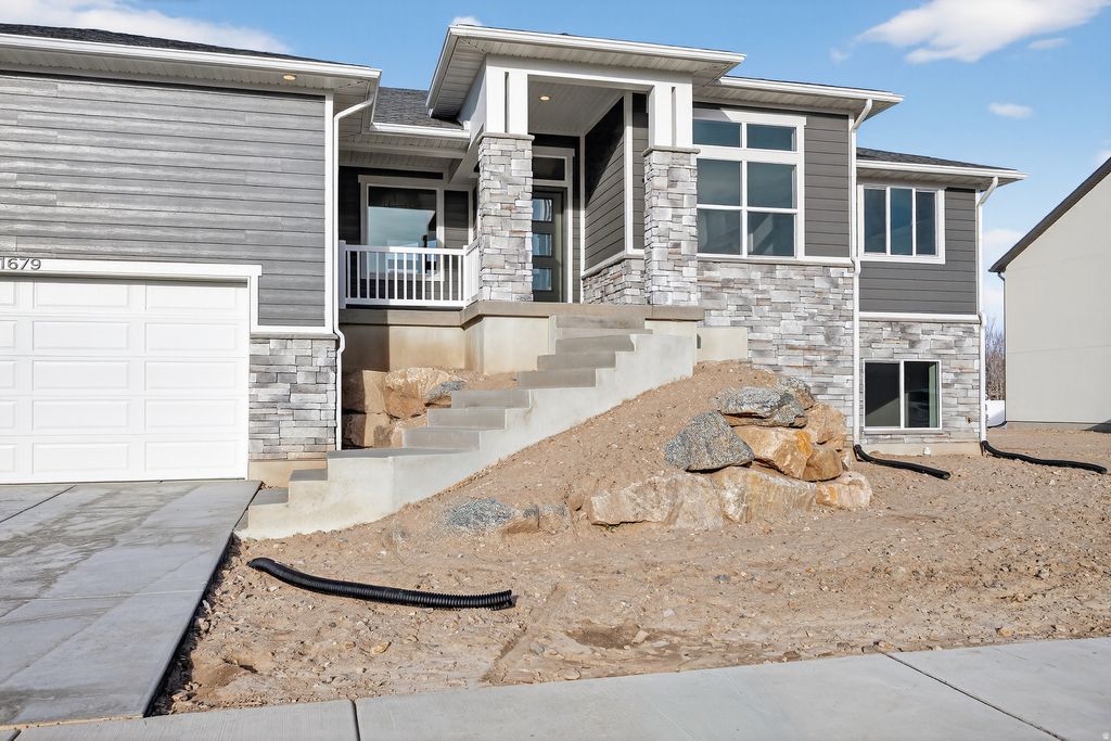 Photo of 1679 S 3875 W #401, Taylor, UT 84401 (MLS # 2143252)
