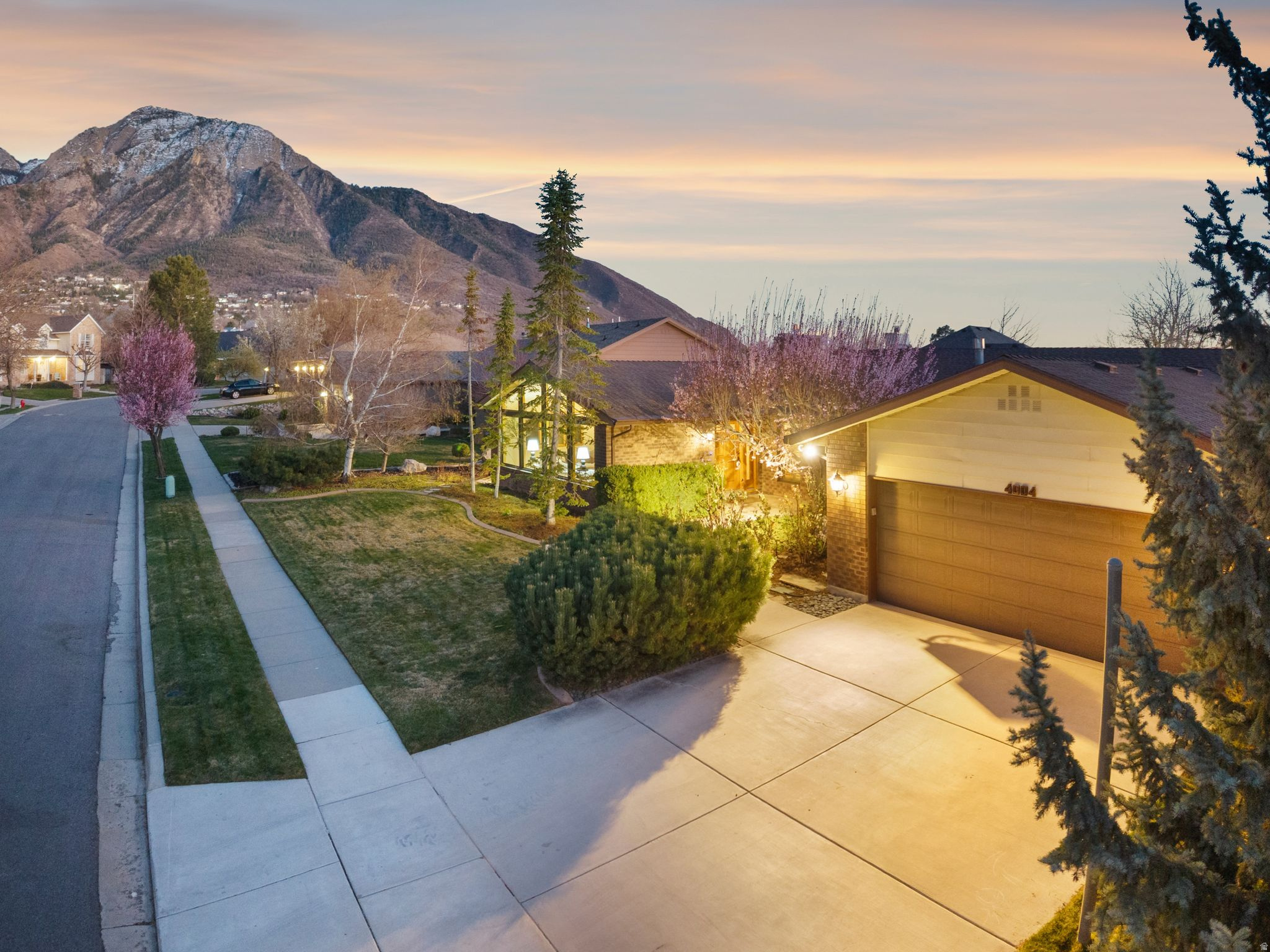 MT OLYMPUS - Residential