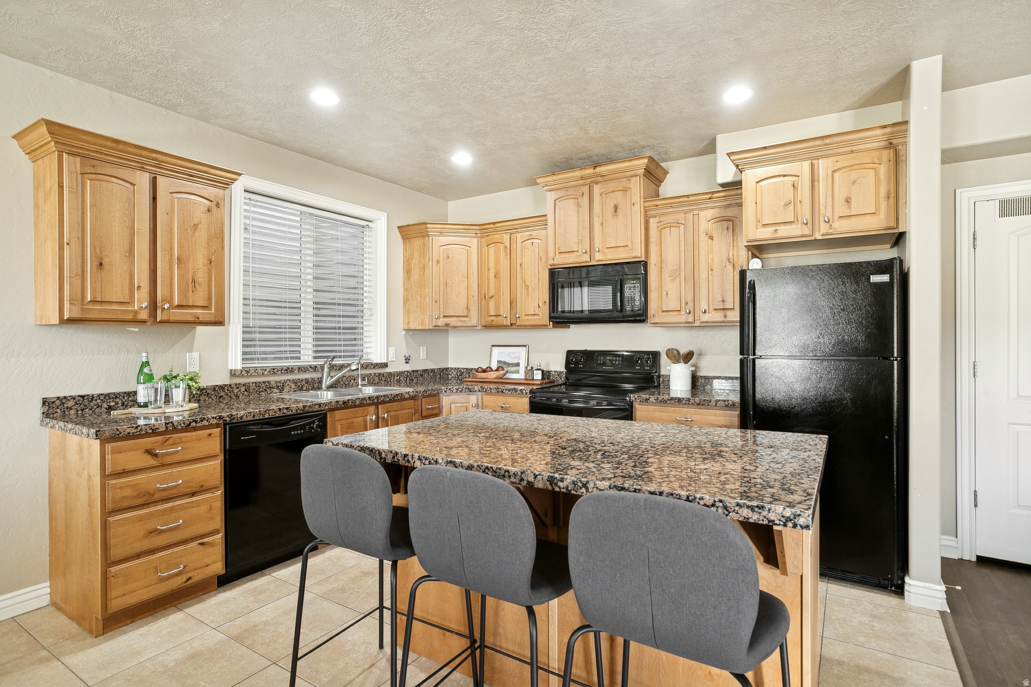 JUNIPER  POINT - Residential