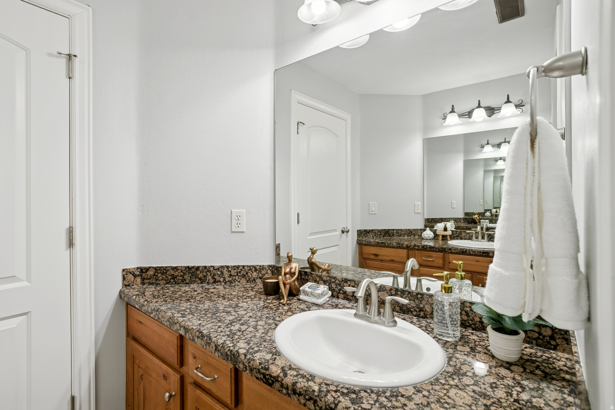 JUNIPER  POINT - Residential