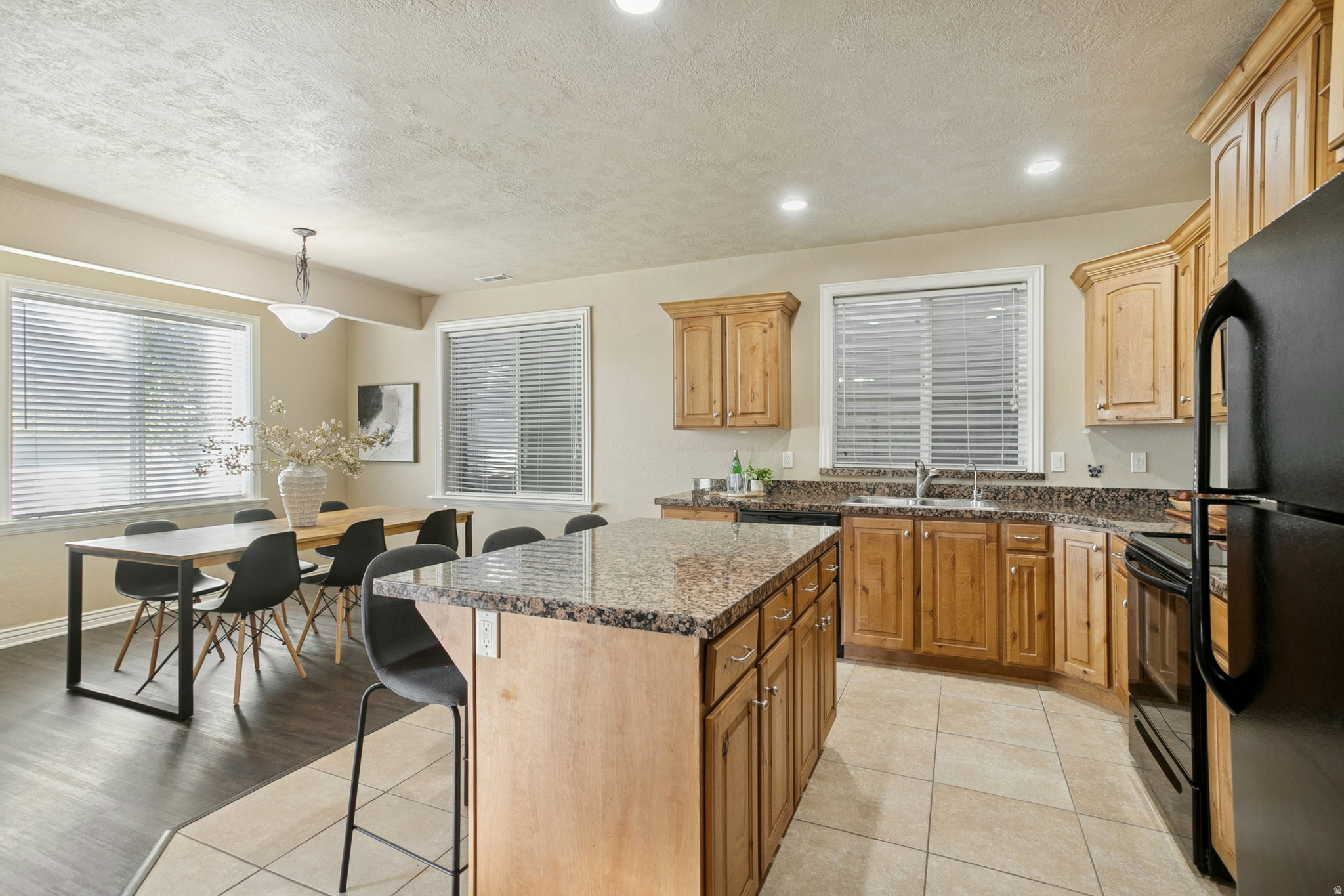 JUNIPER  POINT - Residential