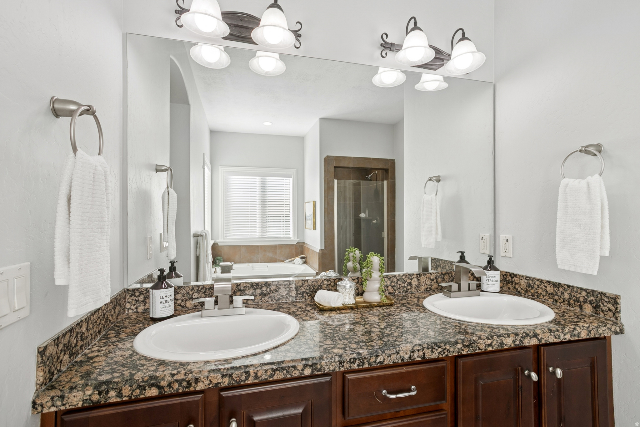 JUNIPER  POINT - Residential