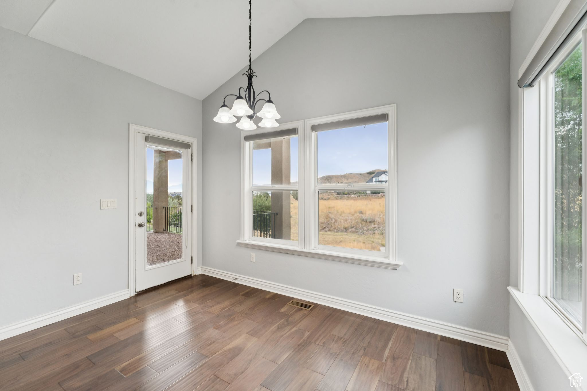JUNIPER  POINT - Residential