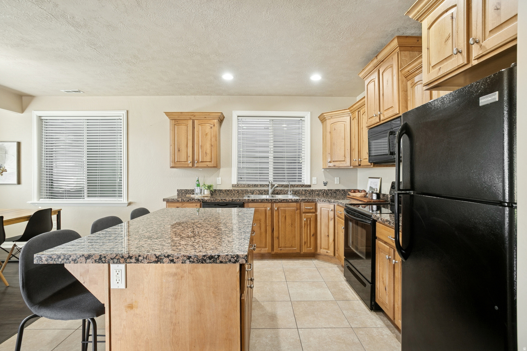 JUNIPER  POINT - Residential