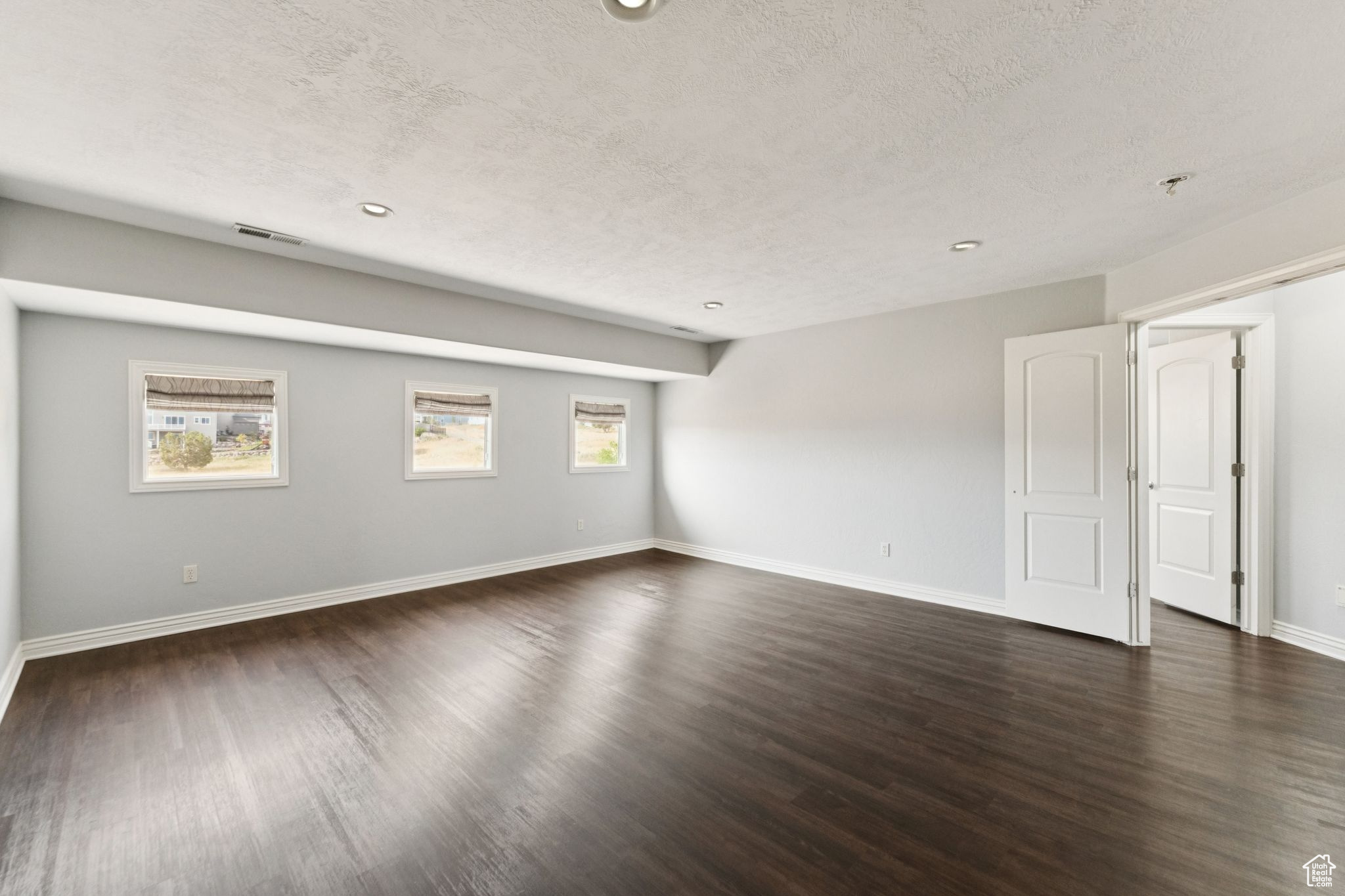 JUNIPER  POINT - Residential