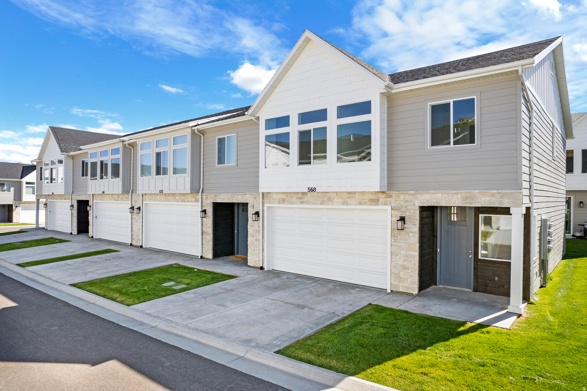 PARADISE PARKWAY - Residential