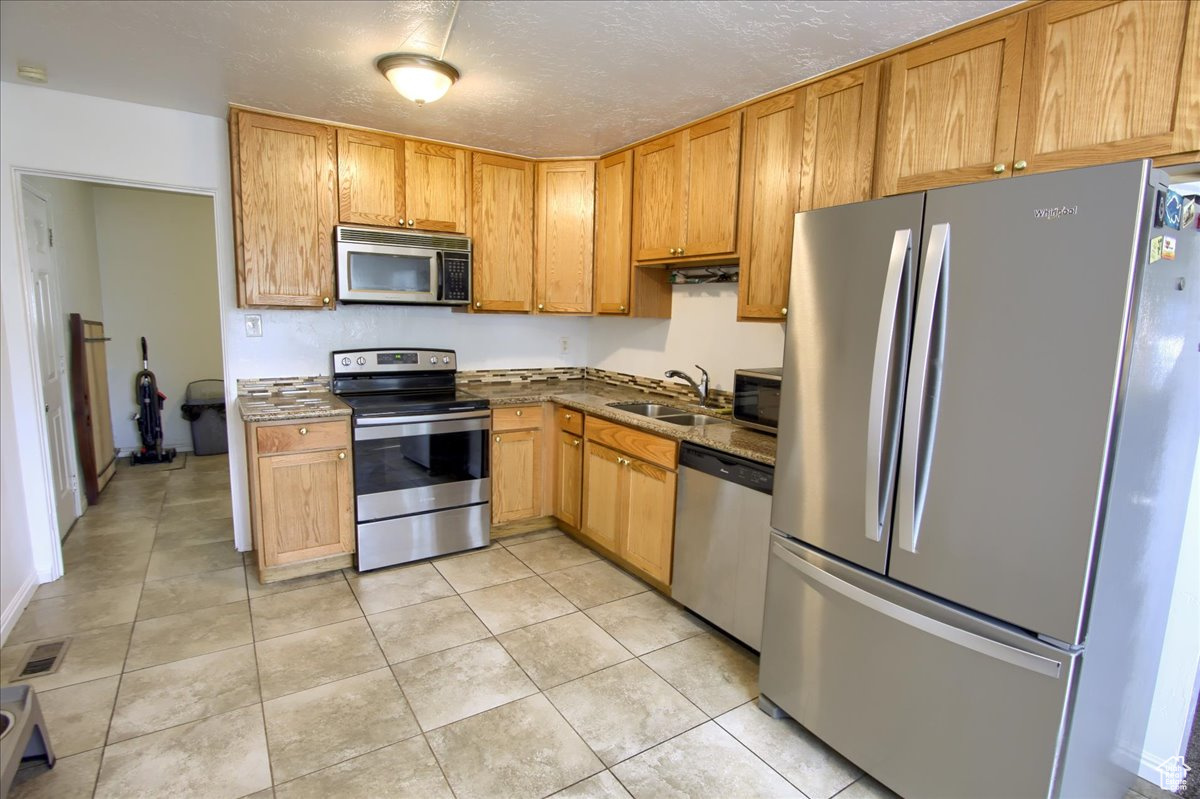 HOFFMAN HEIGHTS - Residential