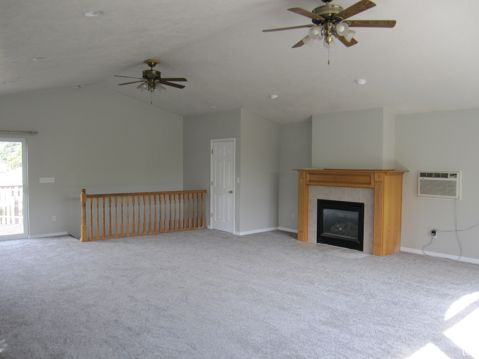 RIVER CIRCLE SUBD - Residential