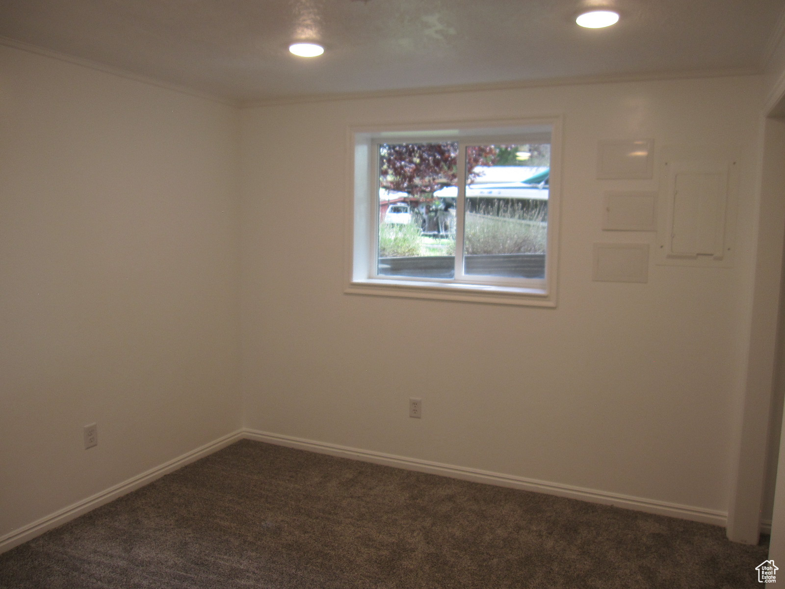 RIVER CIRCLE SUBD - Residential