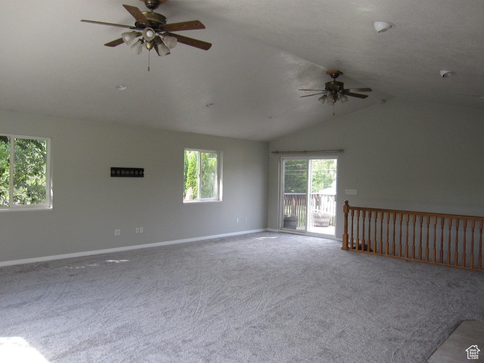 RIVER CIRCLE SUBD - Residential