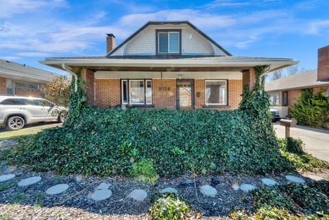 Photo of 1024 E RAMONA AVE, Salt Lake City, UT 84105 (MLS # 2149368)