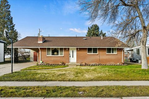 Photo of 5401 S 825 E, South Ogden, UT 84405 (MLS # 2124632)