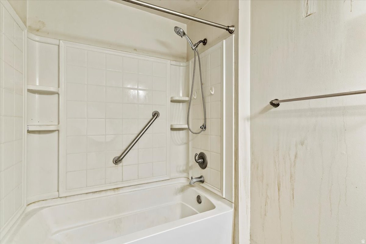 CAROLE - Residential