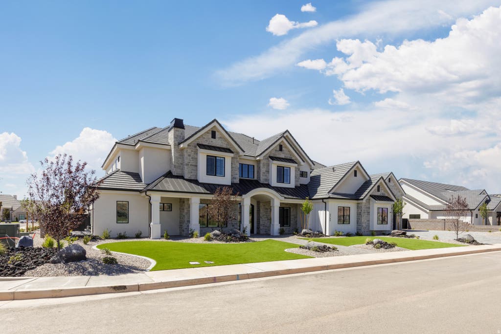 Photo of 2752 S 240 W, Washington, UT 84780 (MLS # 2181680)