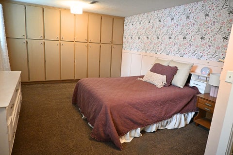 Tiny photo for 2150 N 600 W, West Bountiful, UT 84087 (MLS # 2184204)