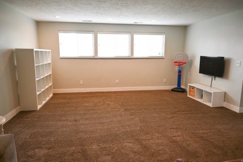 Tiny photo for 2150 N 600 W, West Bountiful, UT 84087 (MLS # 2184204)