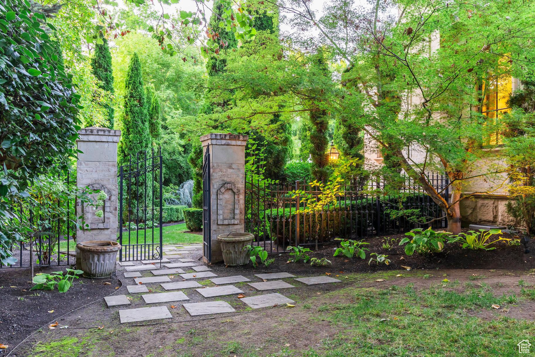 SOUTHWICK AT WALKER - Residential