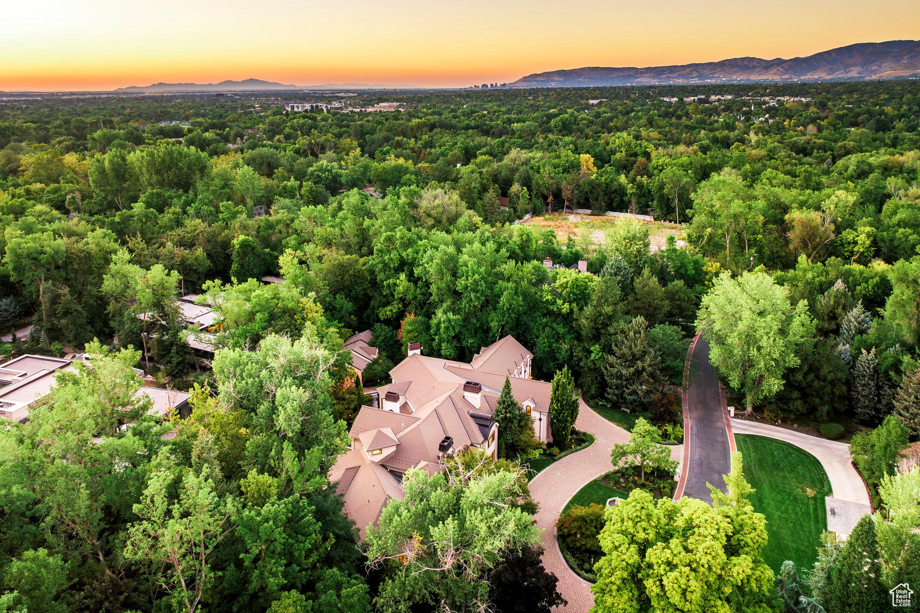 SOUTHWICK AT WALKER - Residential