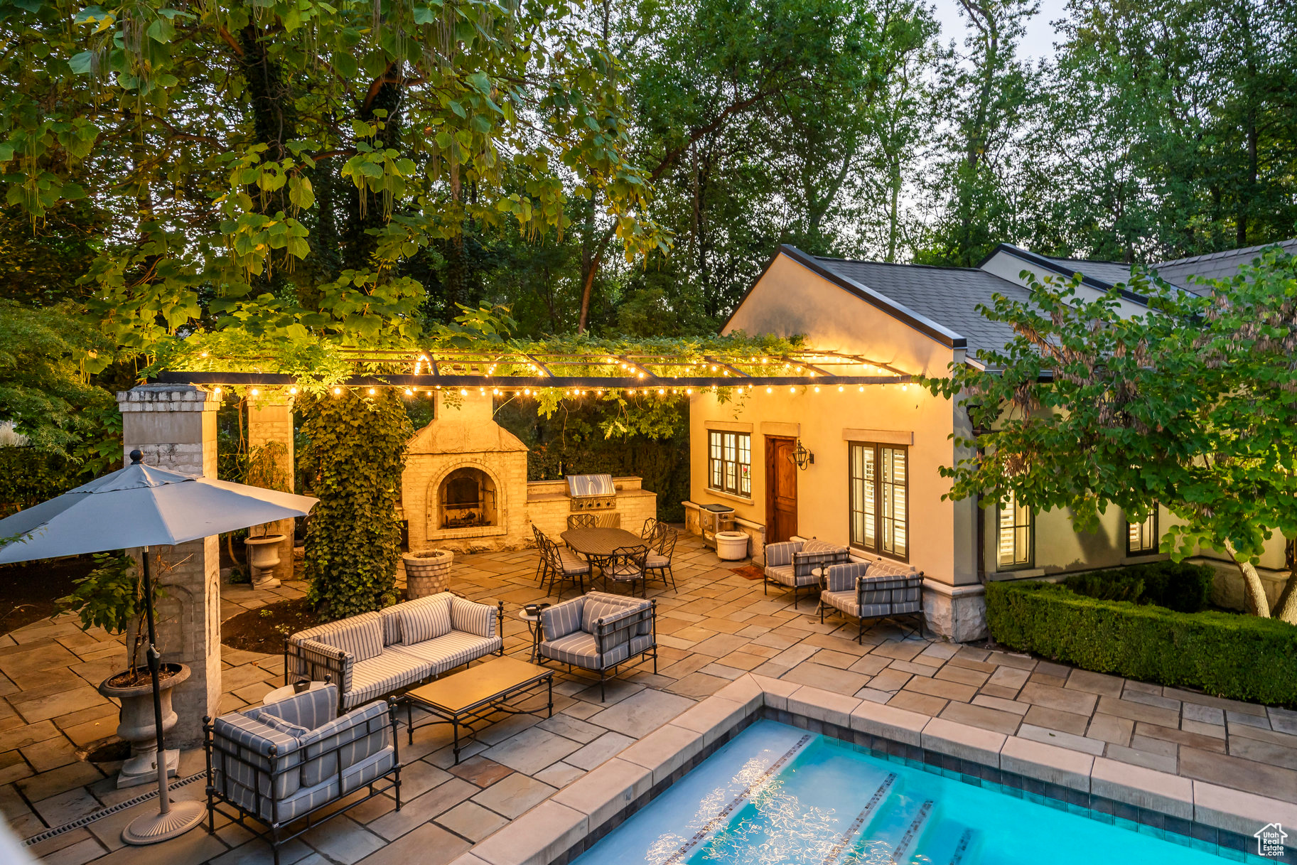 SOUTHWICK AT WALKER - Residential