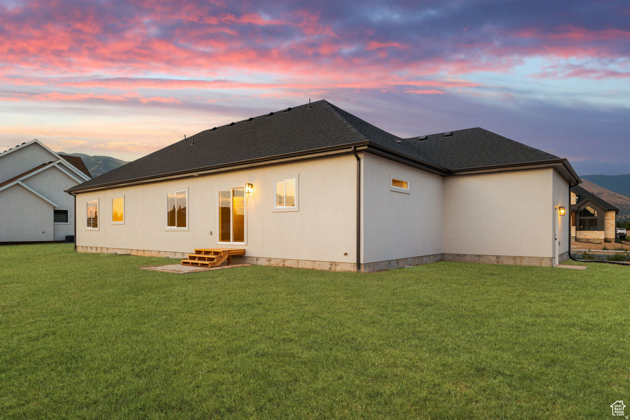 OAKRIDGE COVE - Residential