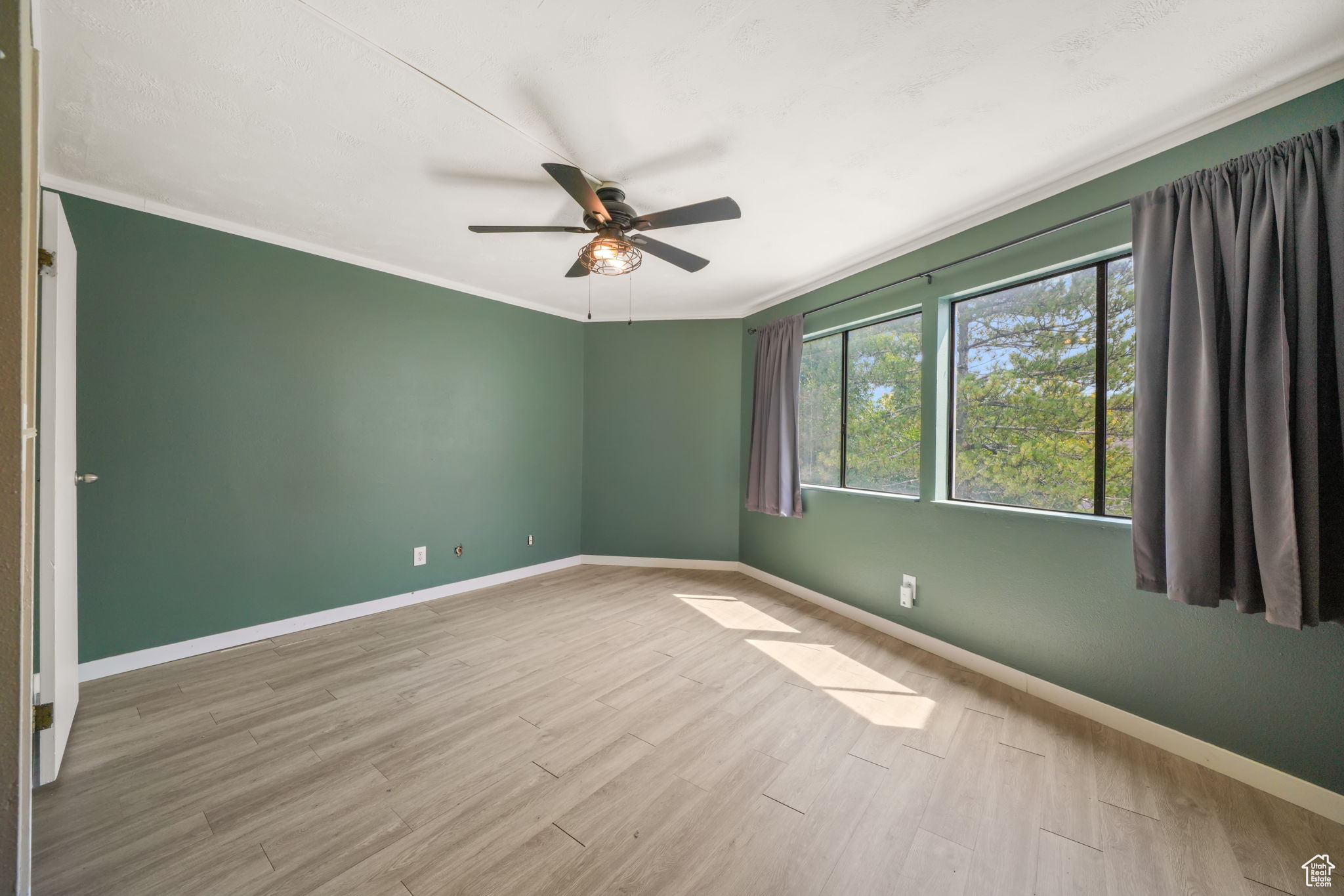 APPLEGATE CONDM - Residential