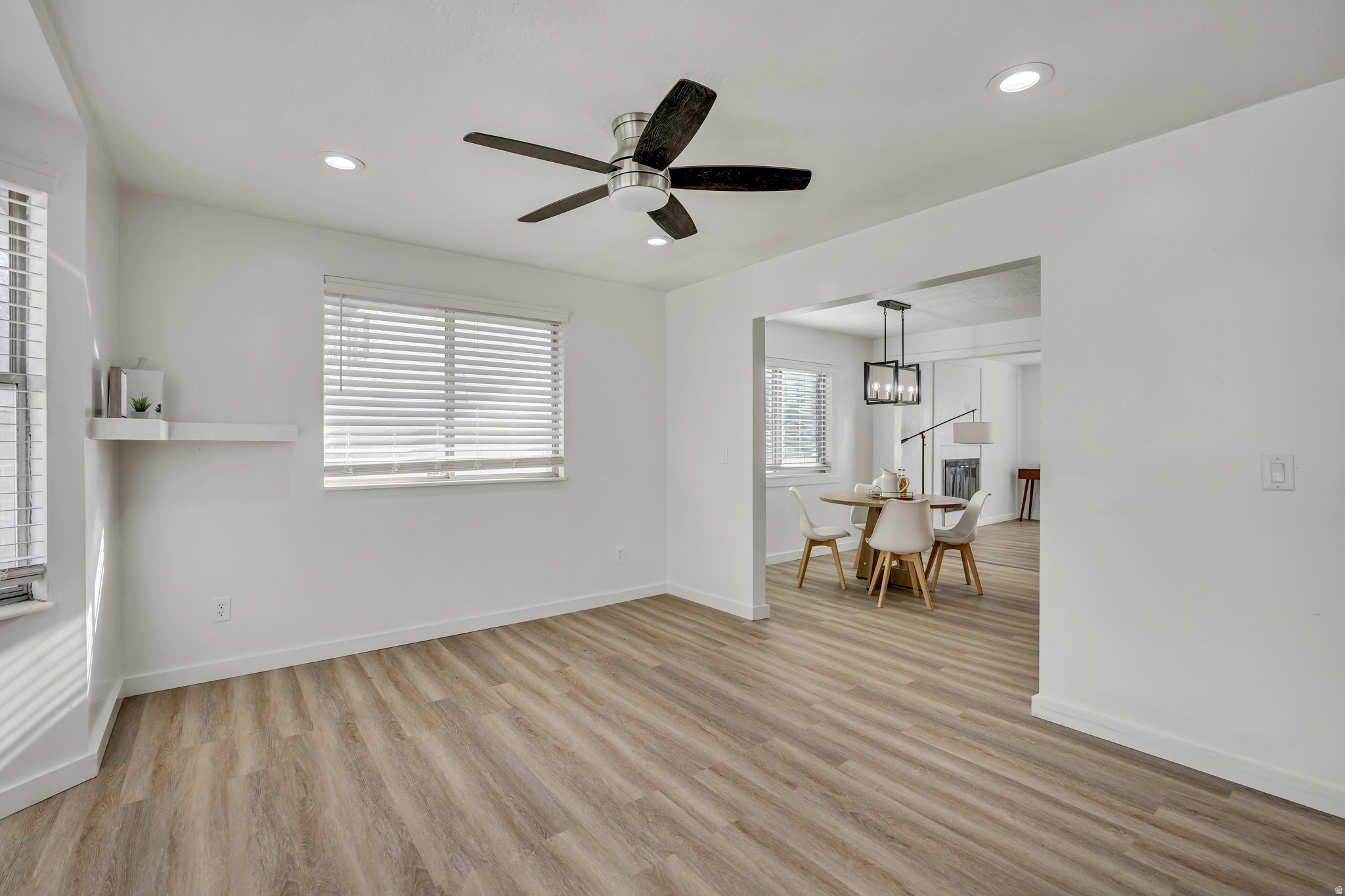 WHITE CITY - Residential