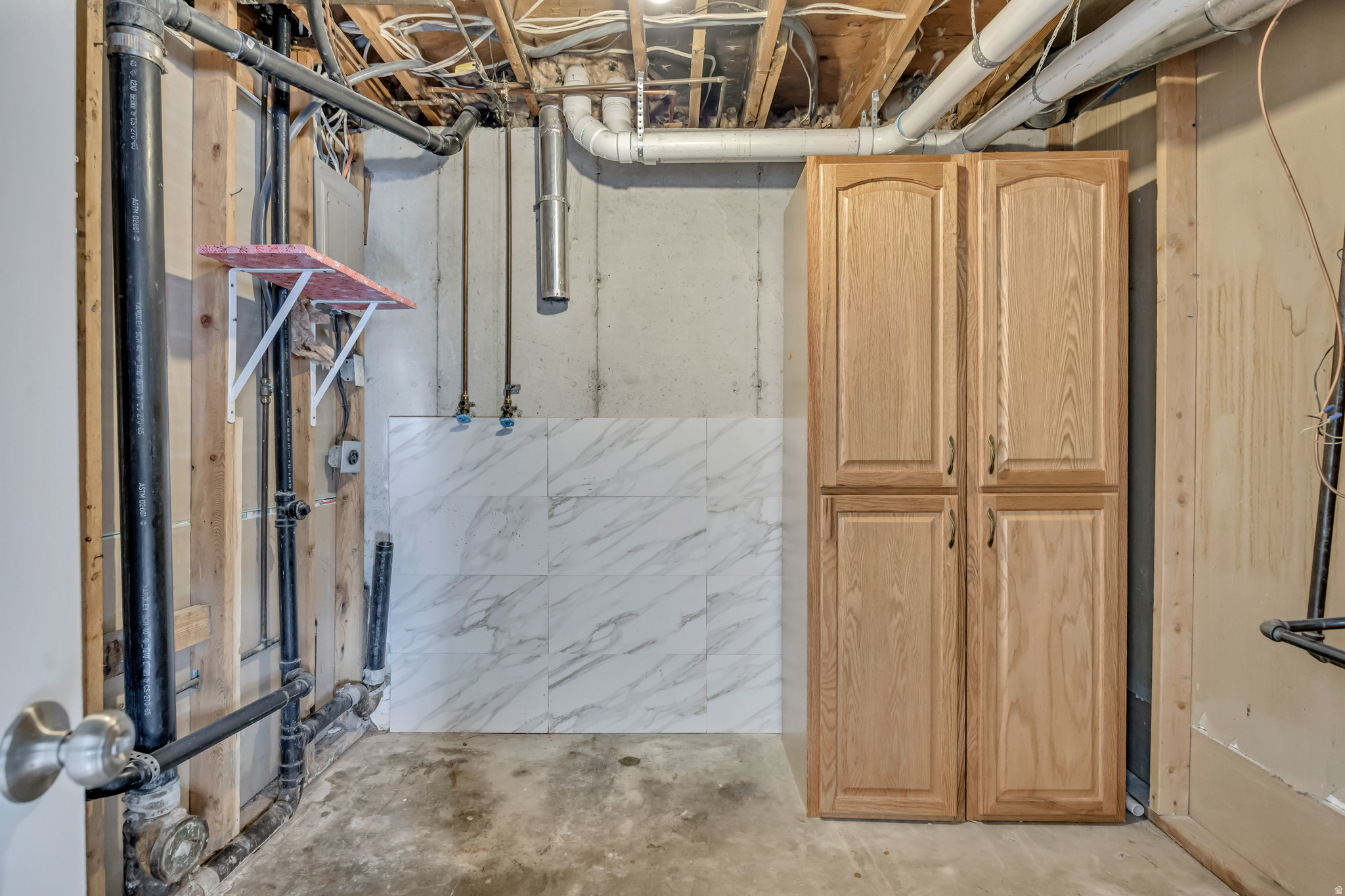 WHITE CITY - Residential