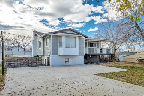Tiny photo for 1119 E 10600 S, Sandy, UT 84094 (MLS # 2132338)
