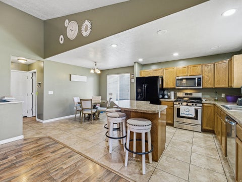 Tiny photo for 6059 BAYSHORE DR, Stansbury Park, UT 84074 (MLS # 2169152)