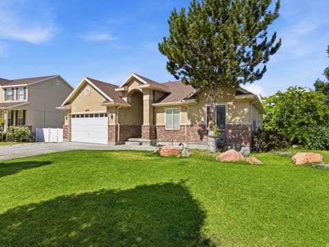 Tiny photo for 6059 BAYSHORE DR, Stansbury Park, UT 84074 (MLS # 2169152)